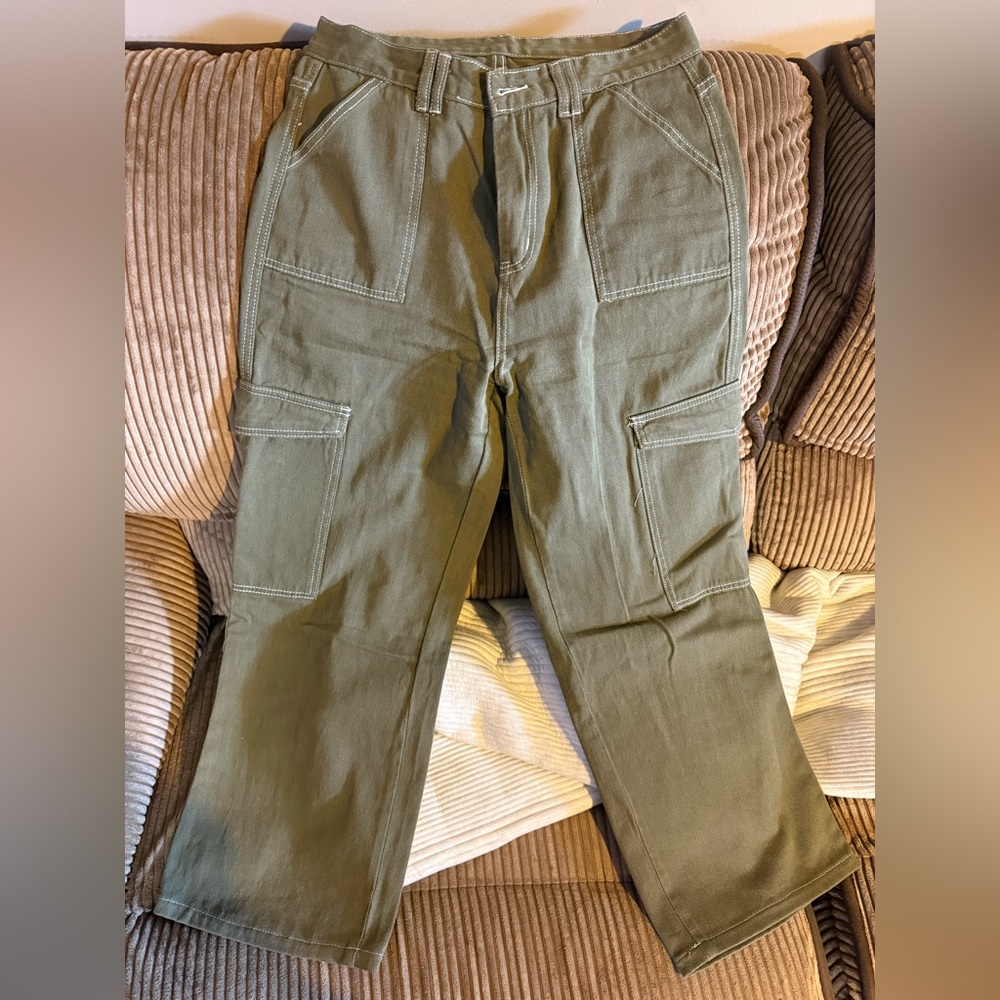 Woman’s green cargo pants.